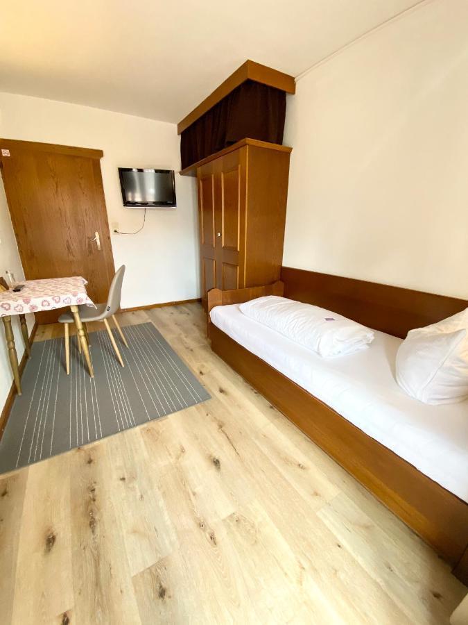 ホテル Alpenhaus Monte ノイシュティフト・イム・シュトゥーバイタール エクステリア 写真
