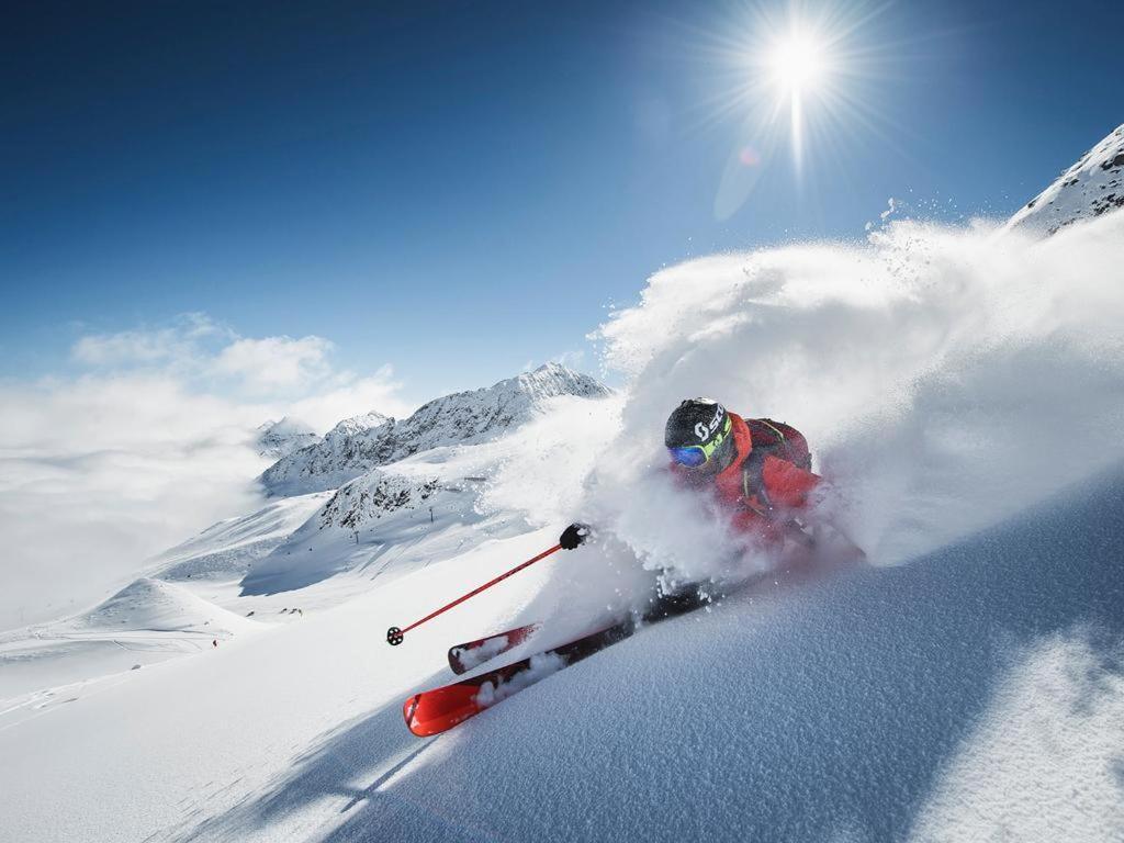 ホテル Alpenhaus Monte ノイシュティフト・イム・シュトゥーバイタール エクステリア 写真