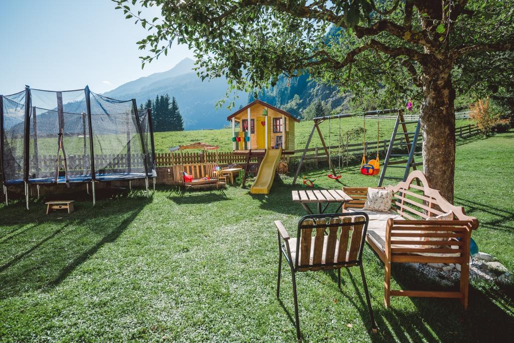 ホテル Alpenhaus Monte ノイシュティフト・イム・シュトゥーバイタール エクステリア 写真